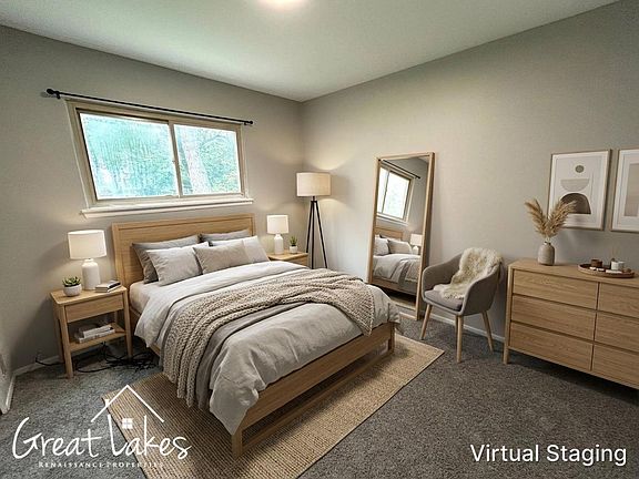 5th image of 8072 Prospect Ave