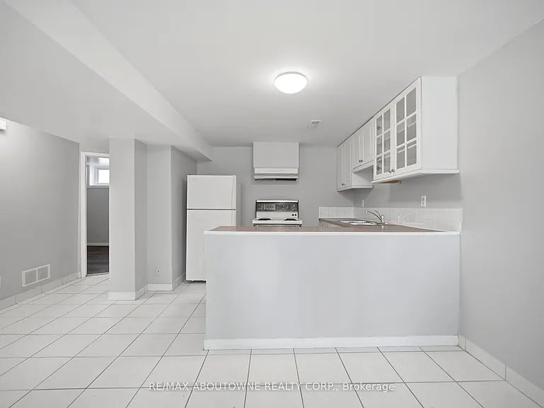 203 Nelson St #3 — Photo 12