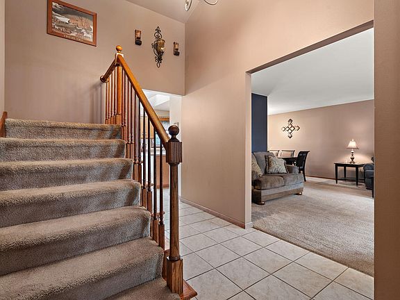 5th image of 341 Whitewood Dr