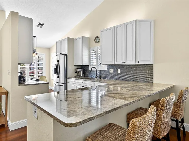 4180 Brentwood Park Cir — Photo 11