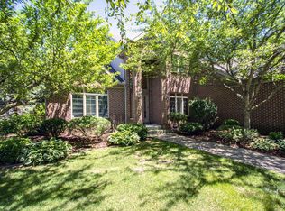 14211 Fox Chase Dr, Granger, IN