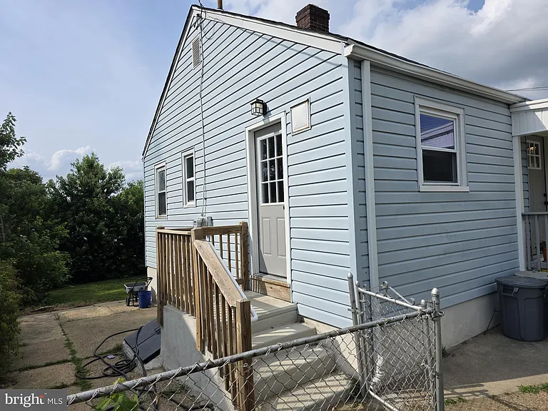 50 Princeton Ave — Photo 18