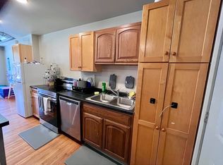 1838 Central Ave APT 1, Dubuque, IA 52001
