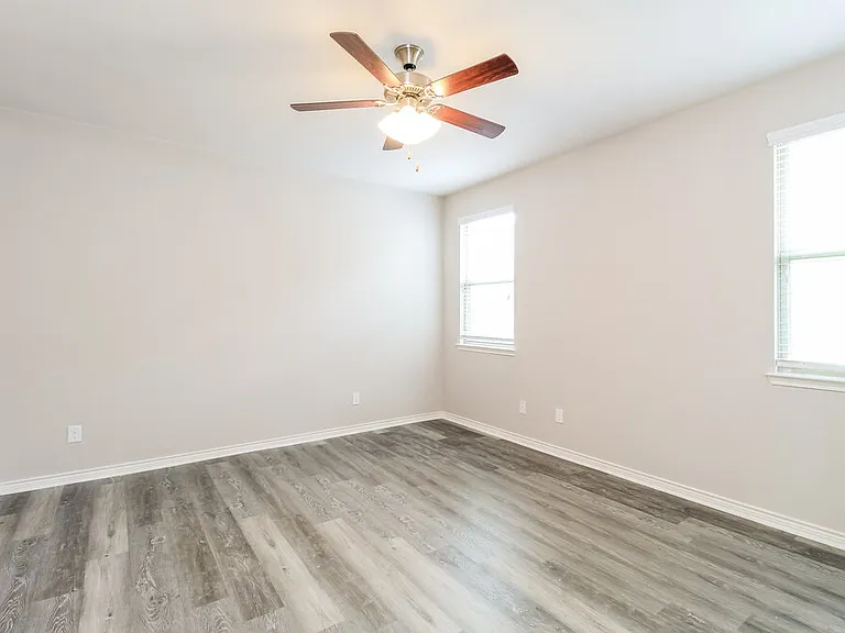 2157 Barx Dr — Photo 9