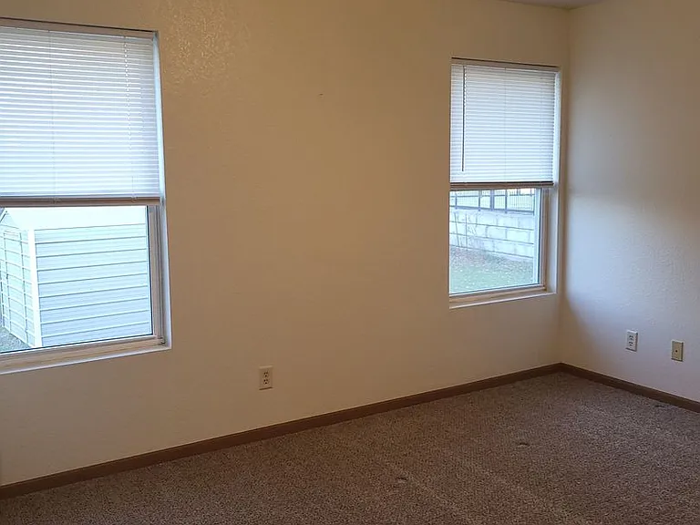 110 Sage St — Photo 10