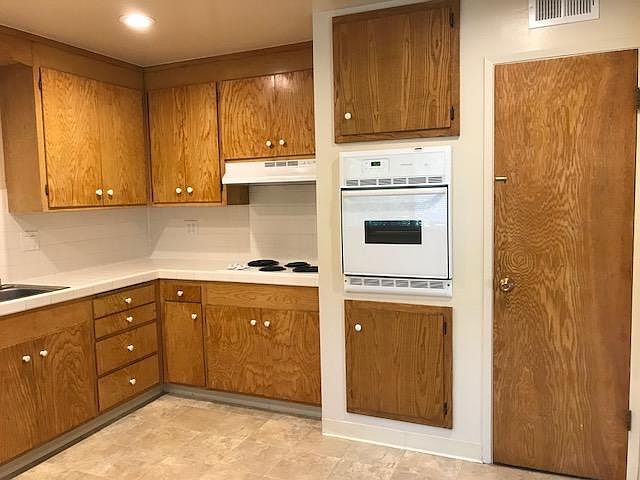 1st image of 2157 Donald Dr APT 9