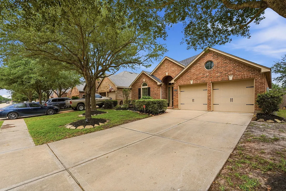 Building Photo - 2935 Fair Chase Dr