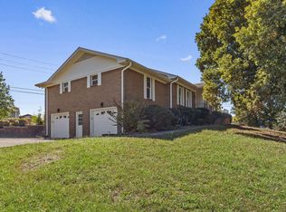 4610 Lake Haven Dr, Chattanooga, TN 37416