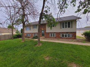 517 Highway 30 SW, Mount Vernon, IA 52314