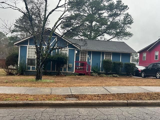 1st image of 513 Sheridan Rd