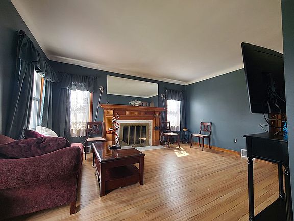 4th image of 7003 Dacosta St