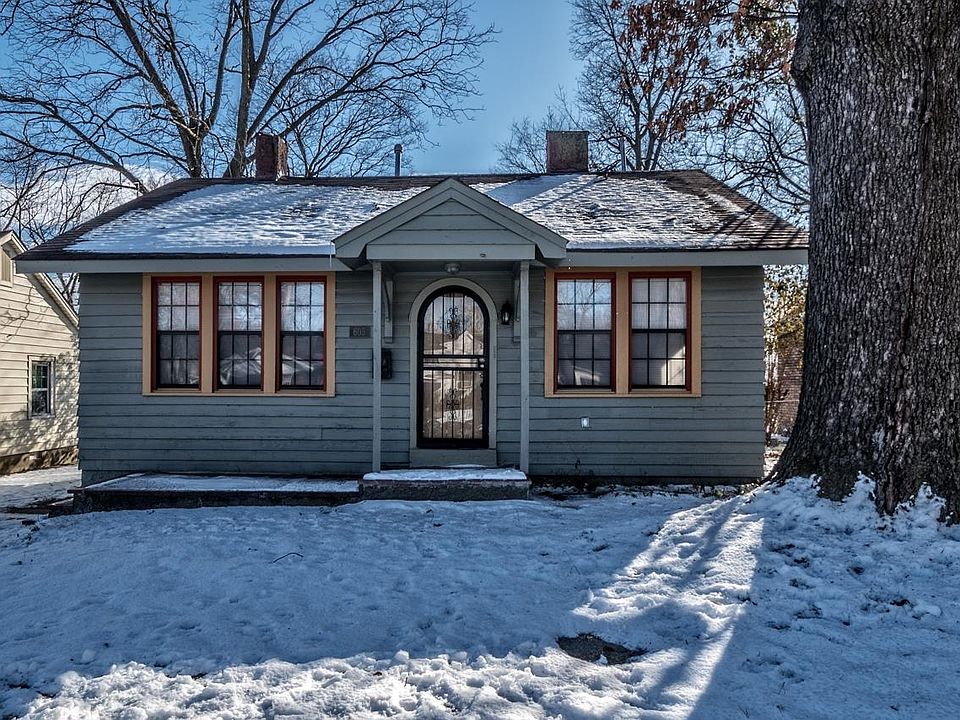 1st image of 605 E Dempster Ave