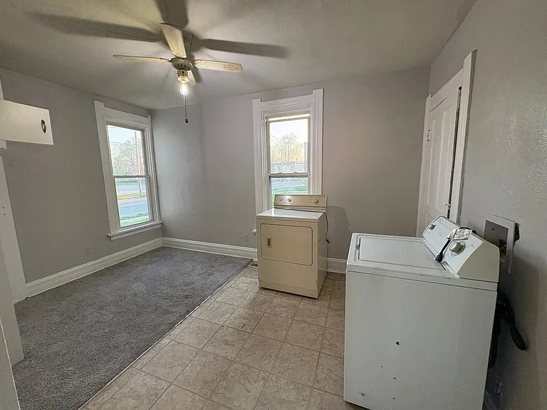 2243 Consaul St — Photo 7