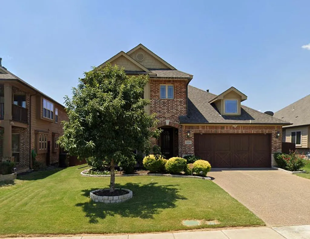 4 bed, 2.5 bath, 3034 sqft, $3,100 — Photo 2