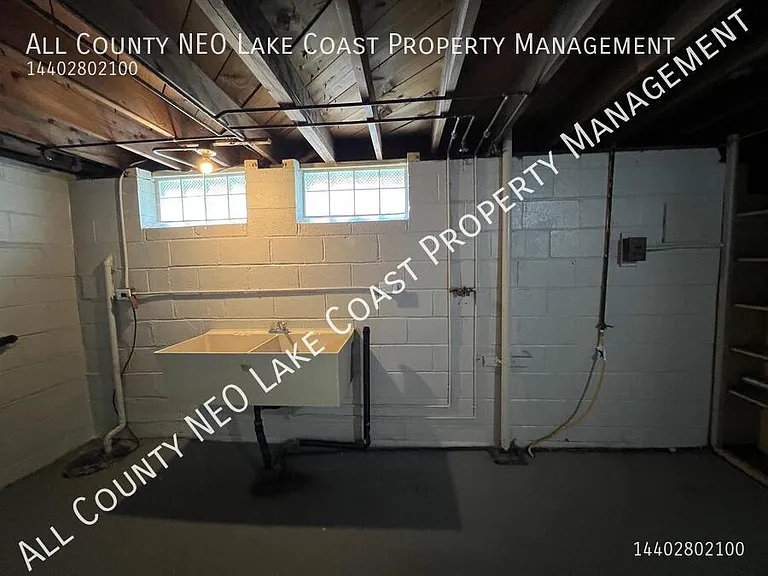 8017 Fernhill Ave — Photo 7