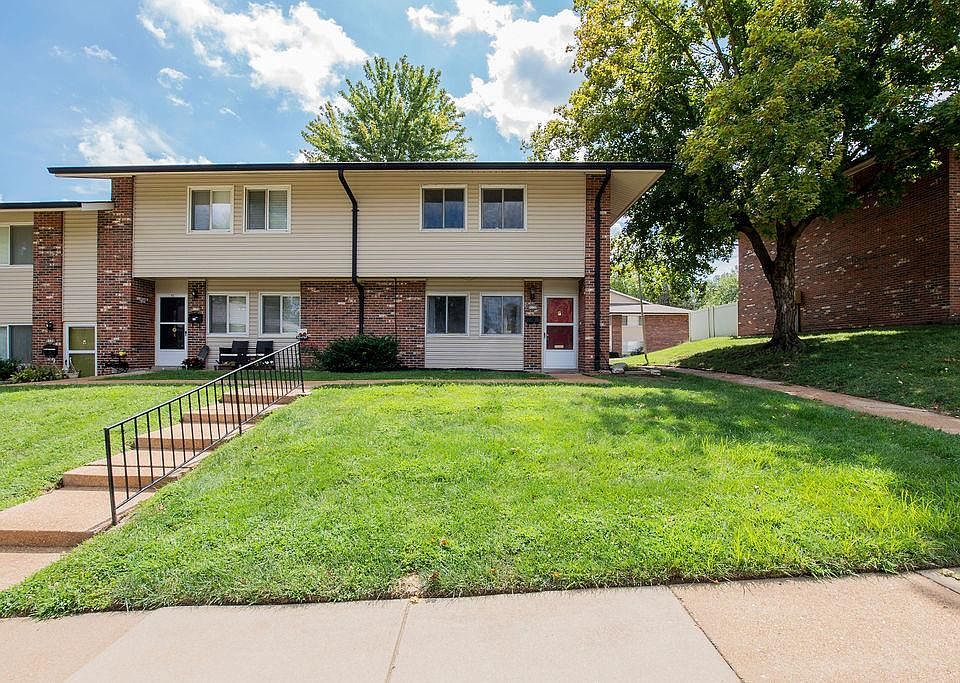1st image of 9130 Villaridge Ct #21