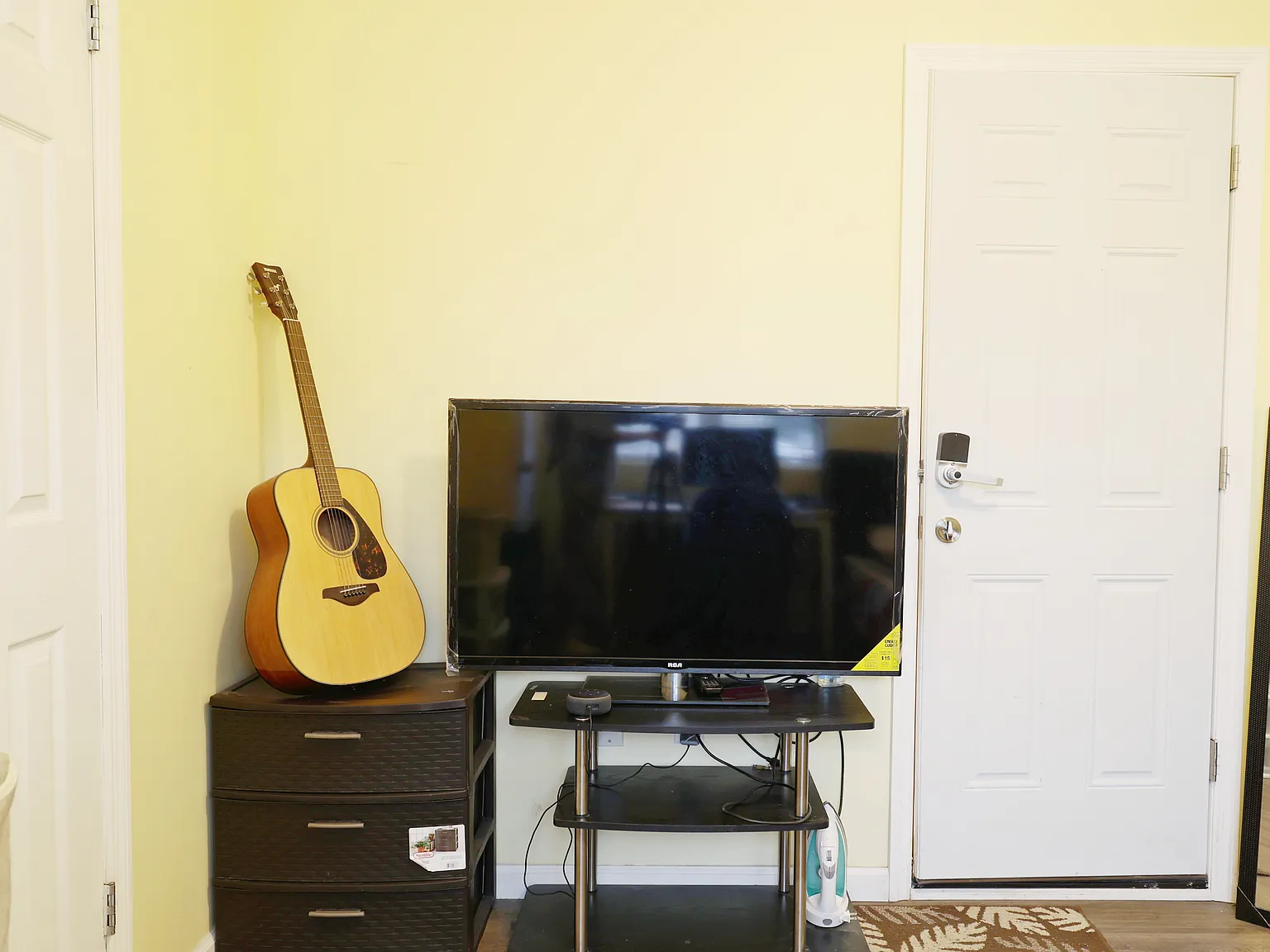 7 bed, 1500 sqft, $1,250 — Photo 2