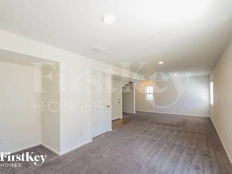 10532 Truckee St — Photo 12