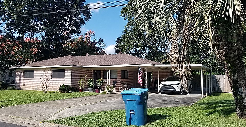 1st image of 201 N Demanade Blvd