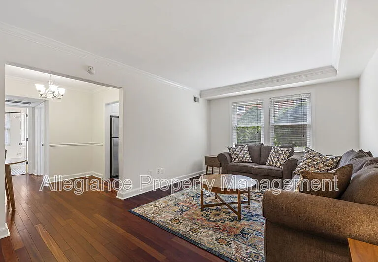 718 S Washington St #104 — Photo 6