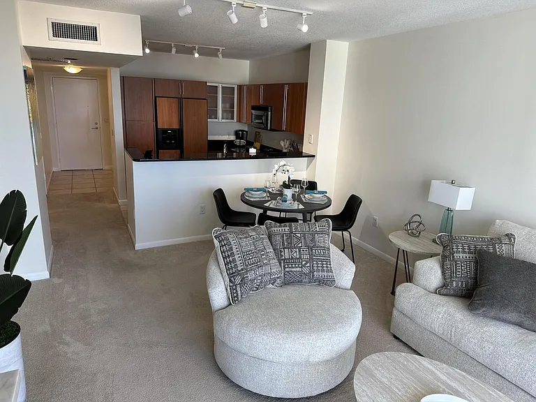 1551 N Flagler Dr #1106 — Photo 9
