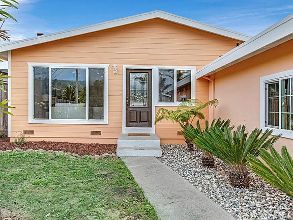 4th image of 228 Greenway Dr