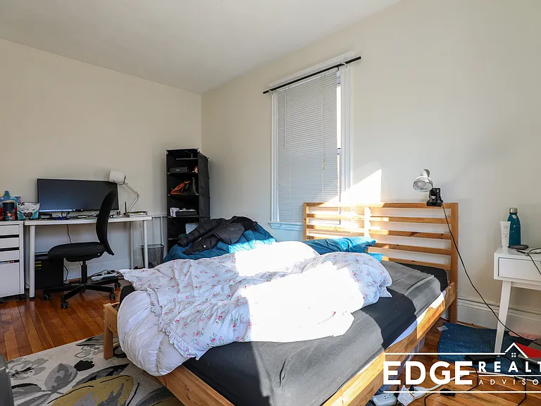 38 Lawton St #1 — Photo 11