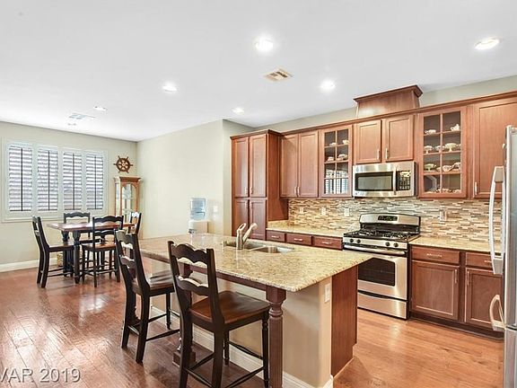 Kitchen with large breakfast nook