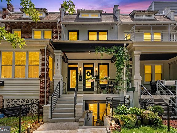 2nd image of 1241 Oates St NE #2