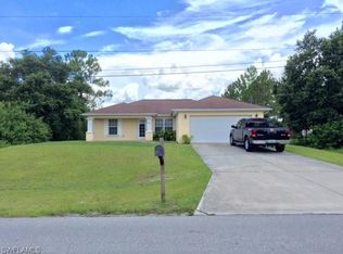 2803 40th St SW, Lehigh Acres, FL 33976