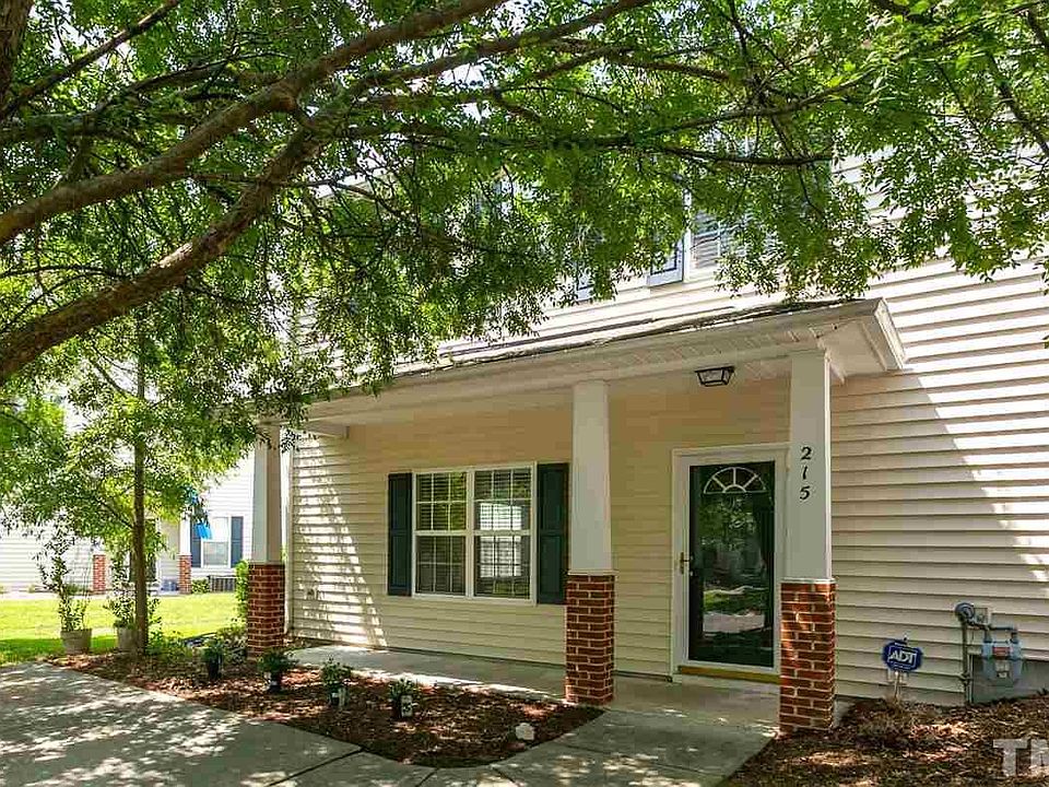 1st image of 215 Basset Hall Dr