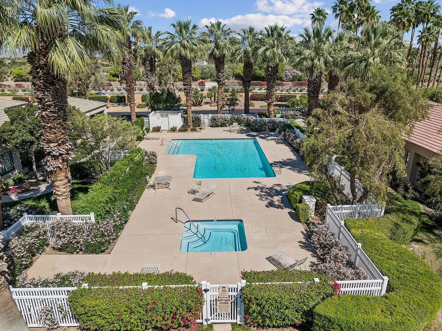 3 bed, 2.5 bath, 1627 sqft, $6,000 — Photo 4
