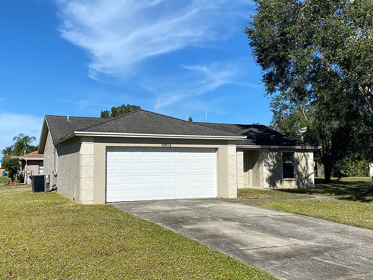 6802 Seaview Way — Photo 2