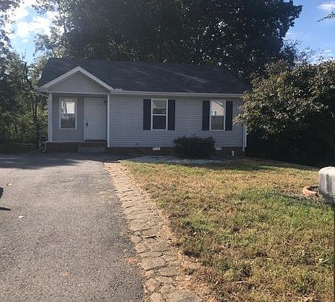 3rd image of 948 Princeton Dr