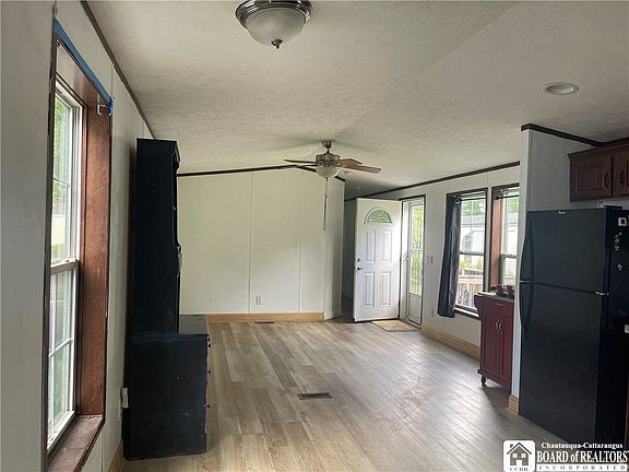 5th image of 66 Brookside Estates Dr