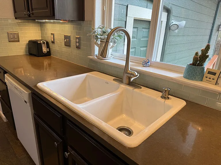 a1579 — Photo 15