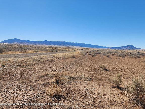 4th image of 212 & 214 Anvil Rd