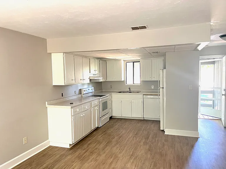 1003 Sharer Ct #2 — Photo 3