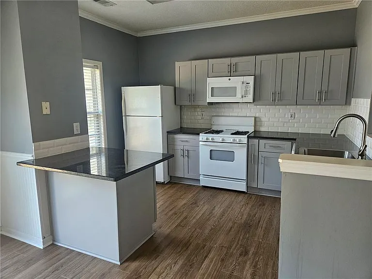 71 Highoak Dr NE #13 — Photo 4