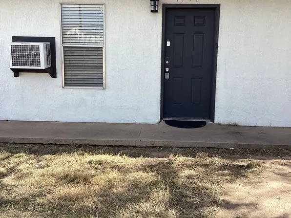 1719 W 17th St, Portales, NM 88130