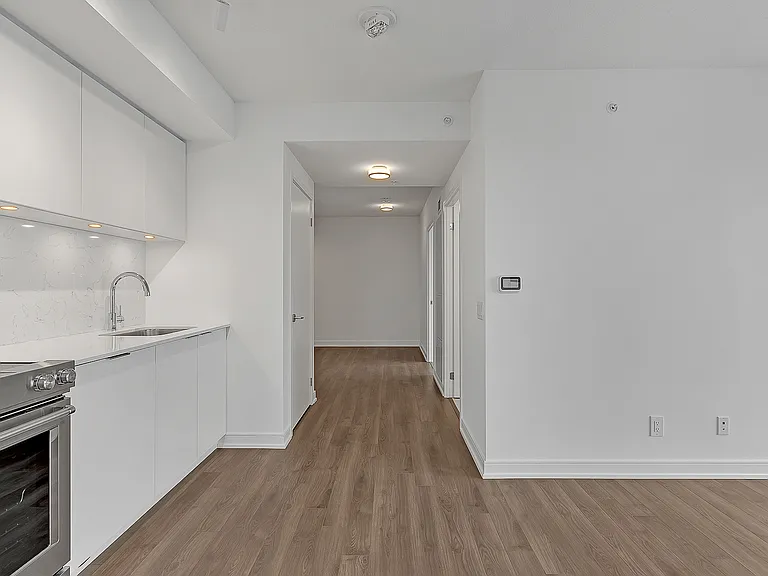 30 Samuel Wood Way #910 — Photo 11