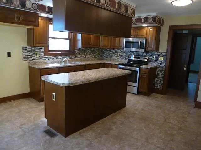 12372 Stony Hollow Rd — Photo 3