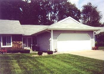 1st image of 18445 Crownhill Dr