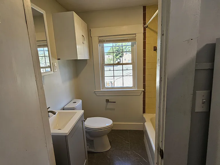185 Danforth St #2 — Photo 10