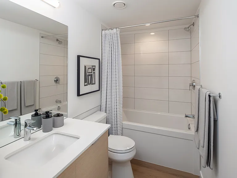 2075 W 12th Ave #302 — Photo 9