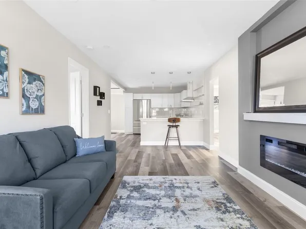 5318 9th Ave N, Saint Petersburg, FL 33710