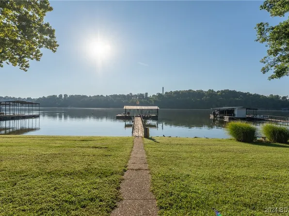 804 Fowlers Point, Camdenton, MO 65020