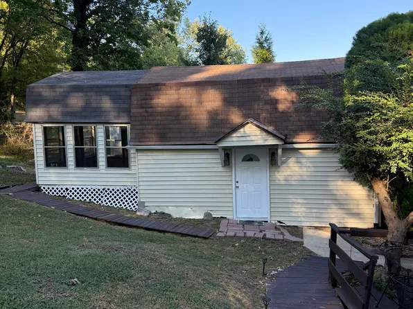 229 Riverwood Dr, Hendersonville, TN 37075