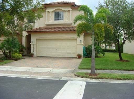 1st image of 11521 NW 68th Ter
