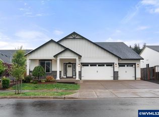 1453 Meadow Ave, Silverton, OR